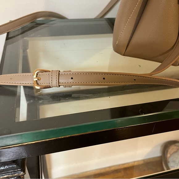 Beige Purse - Picture 5 of 8